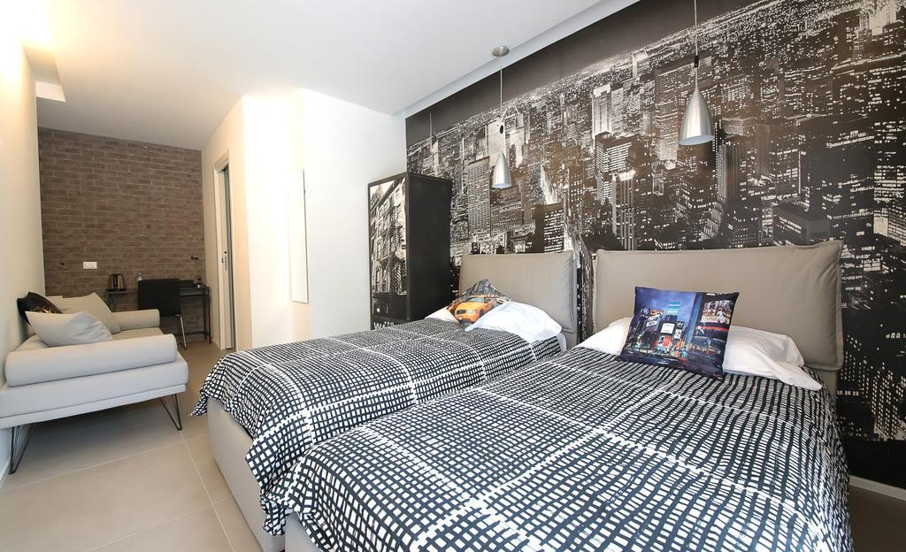 Affittacamere Smile Accomodation Aosta Exterior foto