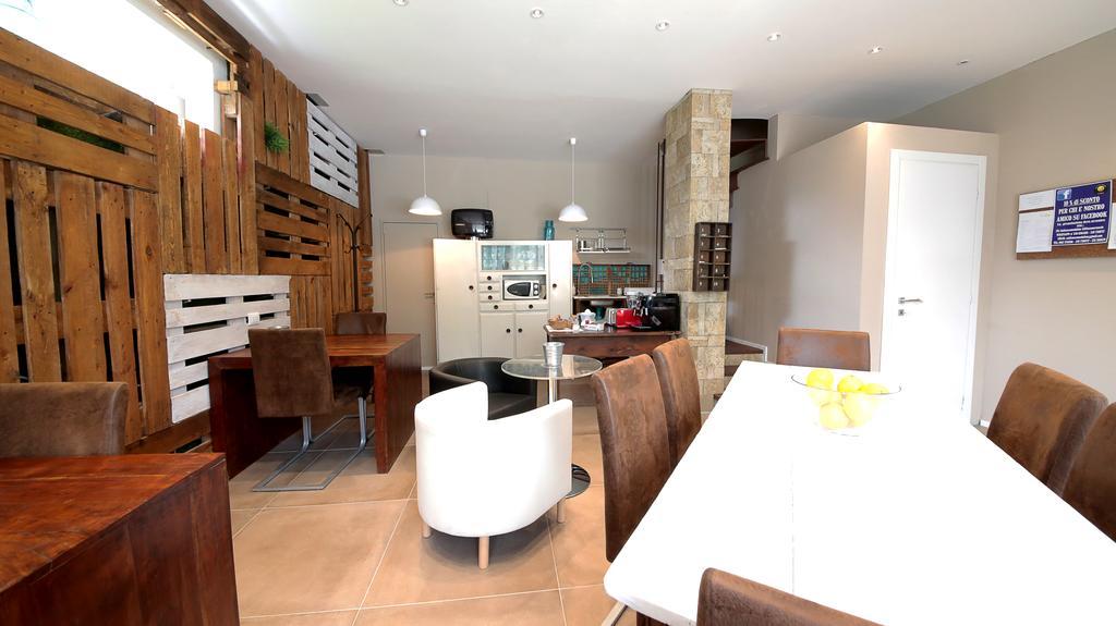 Affittacamere Smile Accomodation Aosta Exterior foto